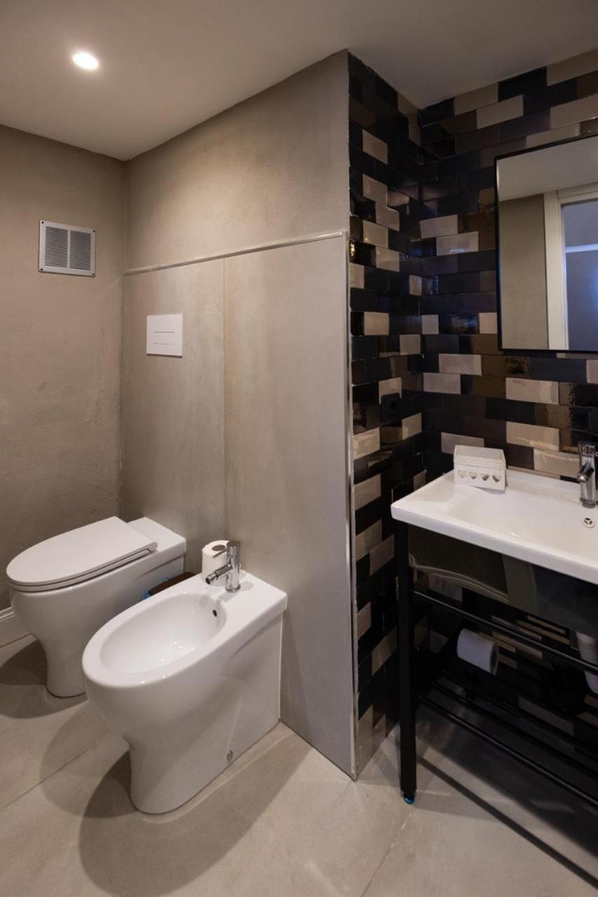 Zentral Suite Neapol Exteriér fotografie
